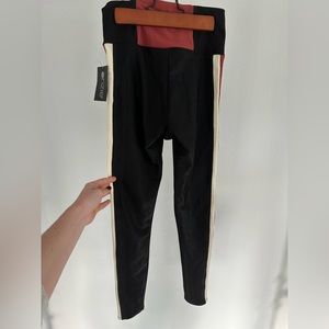 Onzie Yoga Pants Multi-Colored Burnt Orange Cream Black, S/M